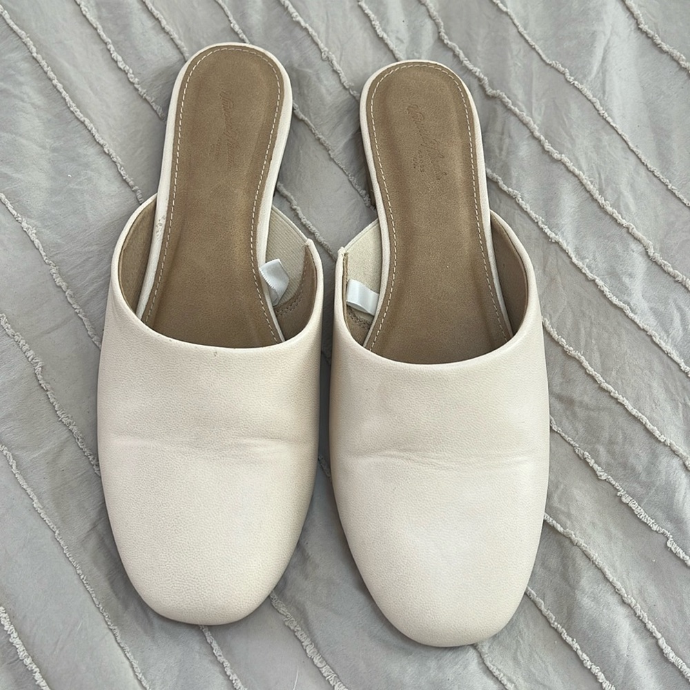 Light Tan Slides